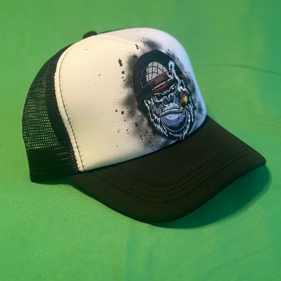 Trucker hat - Picture 3 of 7